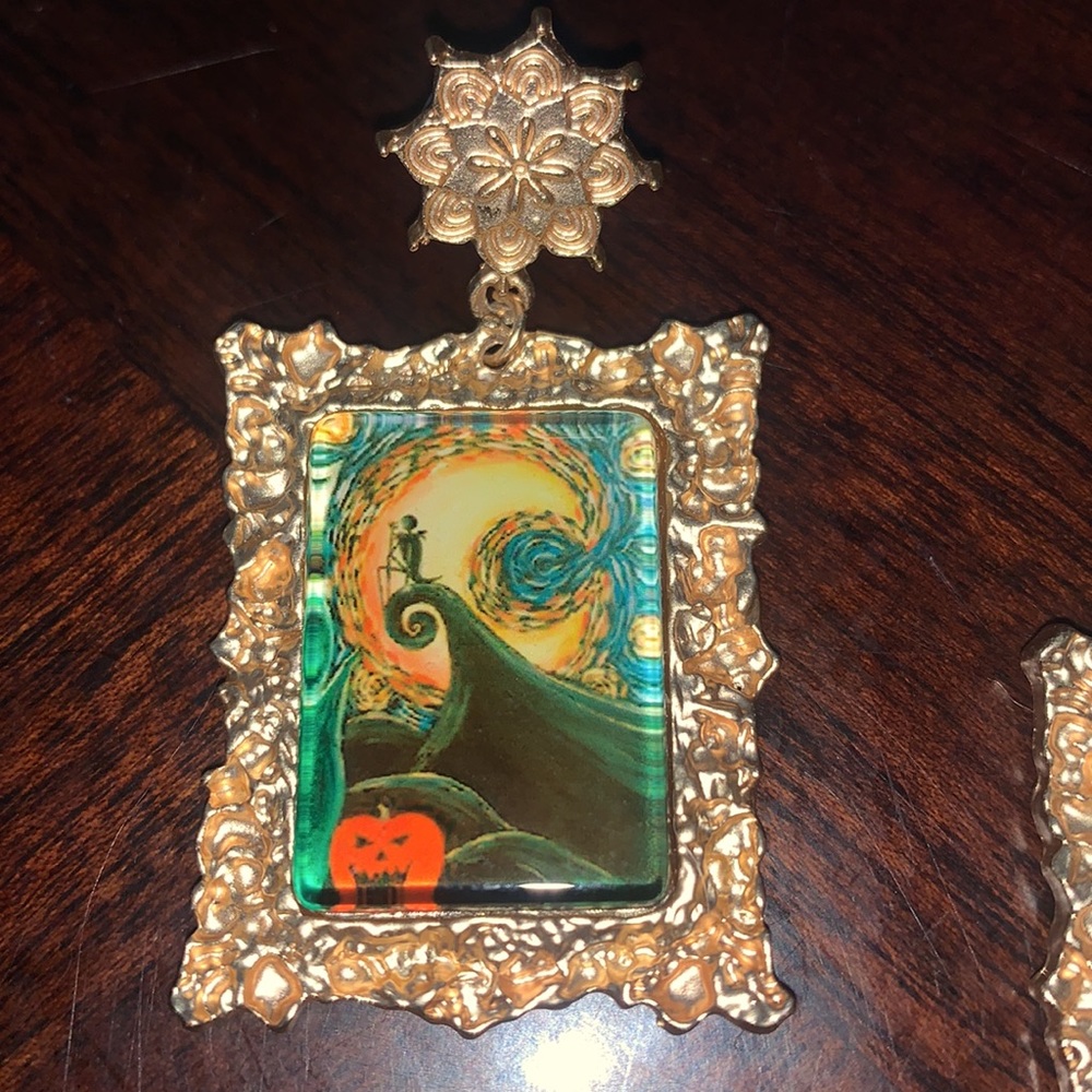 Nightmare Before Christmas Earrings - Picture 3 of 4